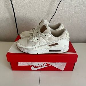 Women’s Size 8 Nike Air Max 90 Twist Summit White Gum
